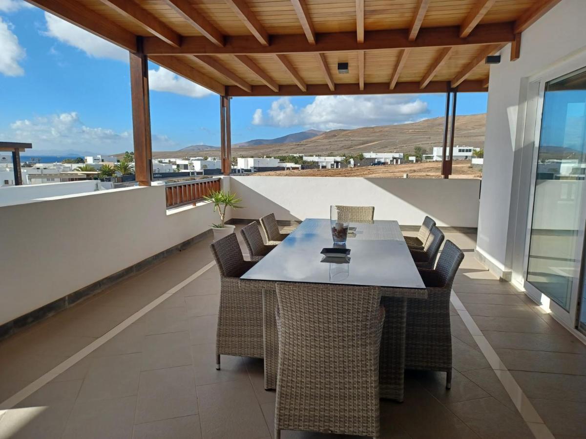 Villa Lanzarote Puerto Calero Exterior photo