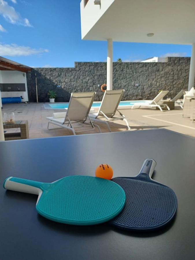 Villa Lanzarote Puerto Calero Exterior photo